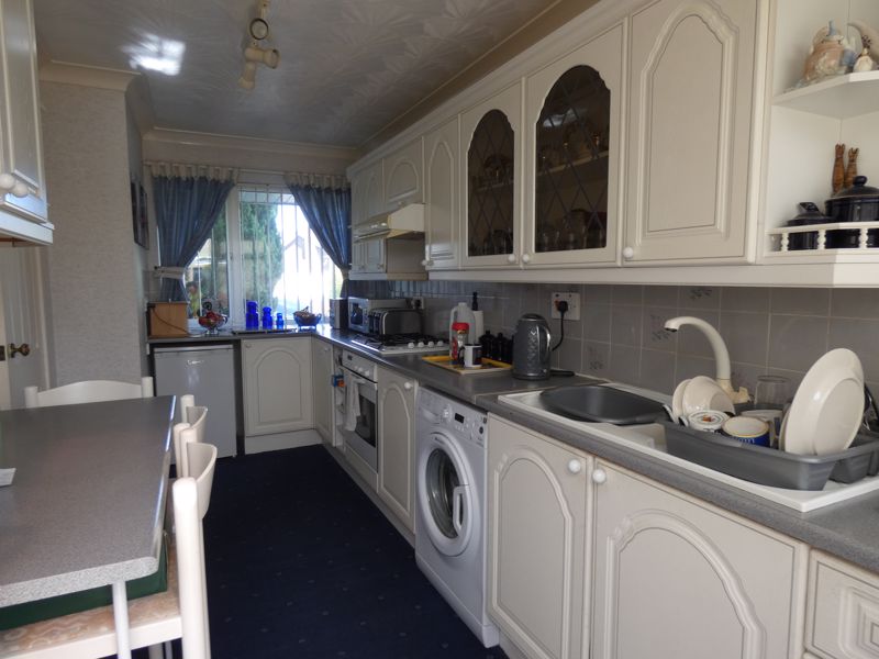 Kitchen- click for photo gallery